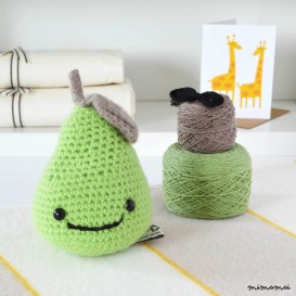 JUICY PEAR AMIGURUMI CROCHET KIT