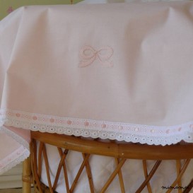Lenzuolino culla o lettino rosa di cotone "Nodo d'amore"