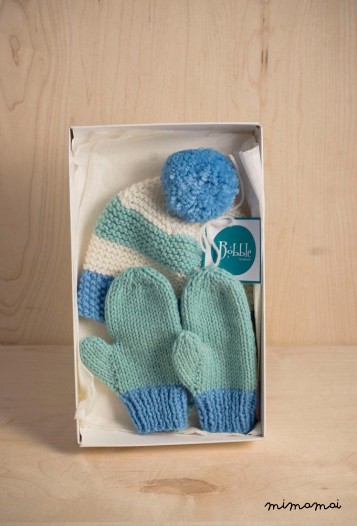 Newborn baby, 0-3 months baby Gift set of knitted striped Bobble pompom