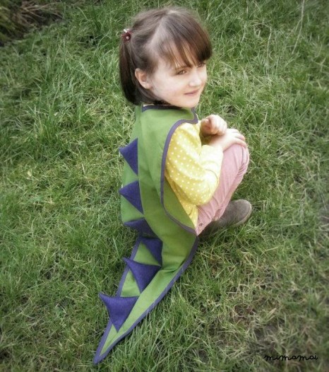 Dinosauro Cape - Cape Dragon