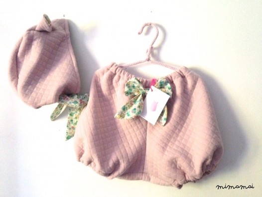 Bonnet HORTENSE (Jersey matelass&eacute; rose poudr&eacute; & Liberty) S&eacute;rie limit&eacute;e