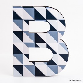 lettera in legno B - trama quadratini blu diagonale