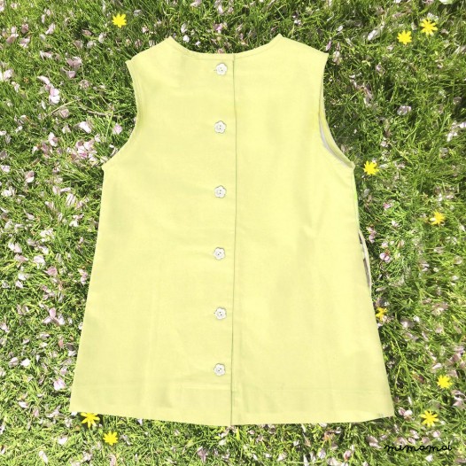 A- Sleeveless Dress Flowers in her hair