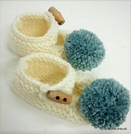 Baby shoes, newborn baby present, baby shower gift