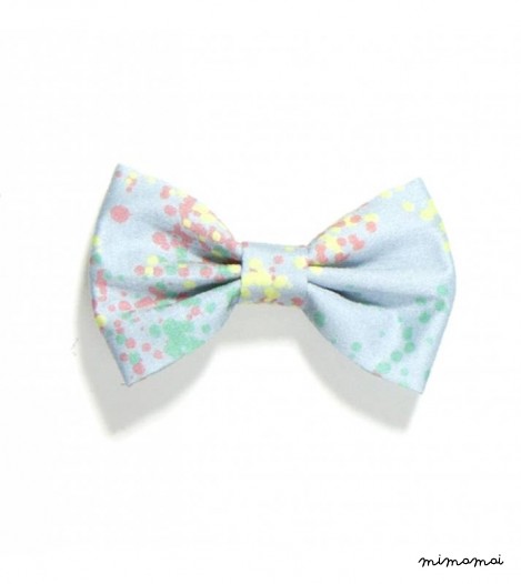 Bow Clip in Light Blue Orchard
