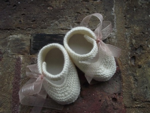 Newborn baby booties pink