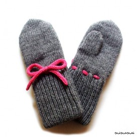 Children's double knitted Virgin wool mittens with a string fastening/winter mittens
