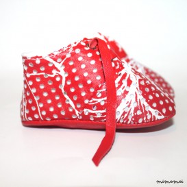 SALE 3 - 6 Months Slippers / Baby Shoes Lamb Leather White - Red Christmas