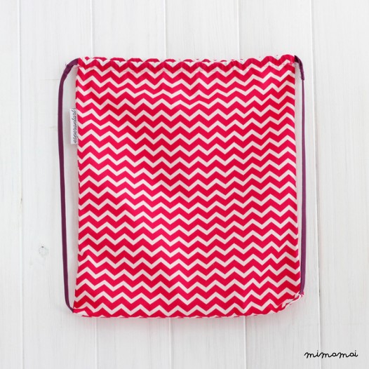 Mochila infantil zig zag fucsia