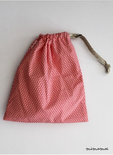 Nappy bag red