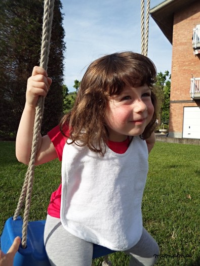 Bavaglino con elastico - asilo e scuola materna