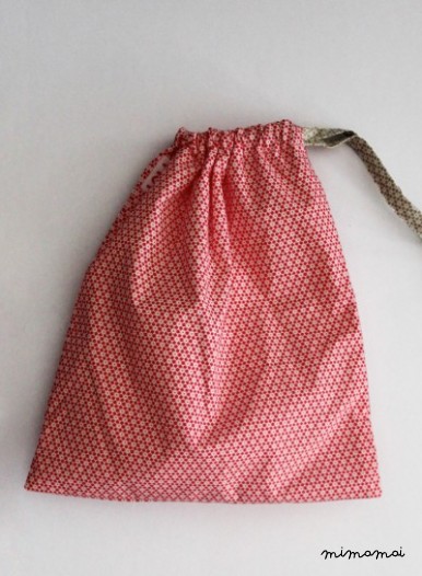 Nappy bag red