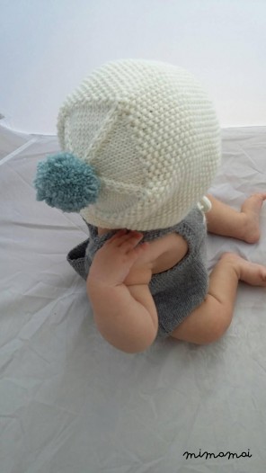 Baby bonnet, baby hat, baby wear, bonnet with pompom