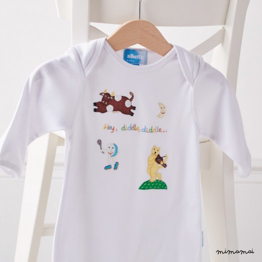 Hey Diddle Diddle babygrow