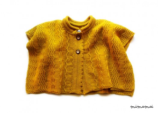 Girl's knitted lambswool cape/caplet/shawl/poncho